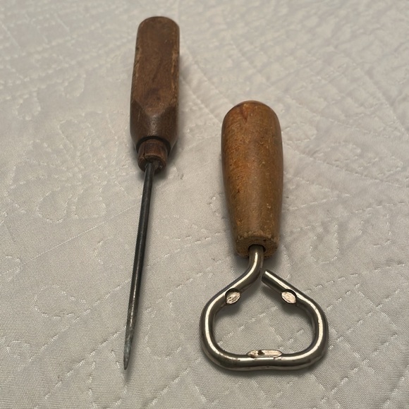 Vintage Wooden Handles Ice Pick & Bottle Beverage Opener - Picture 2 of 5